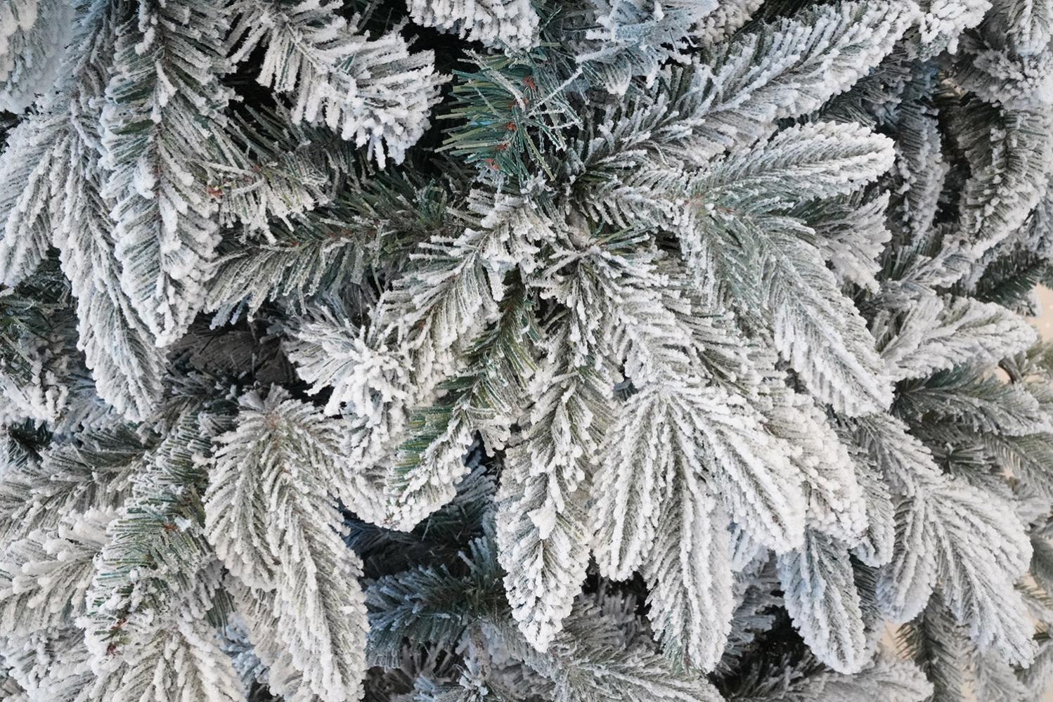 Albero Di Natale Artificiale Innevato 240 Cm 64 Rami Con Tronco Ginepro Del Gargano Verde 87592331