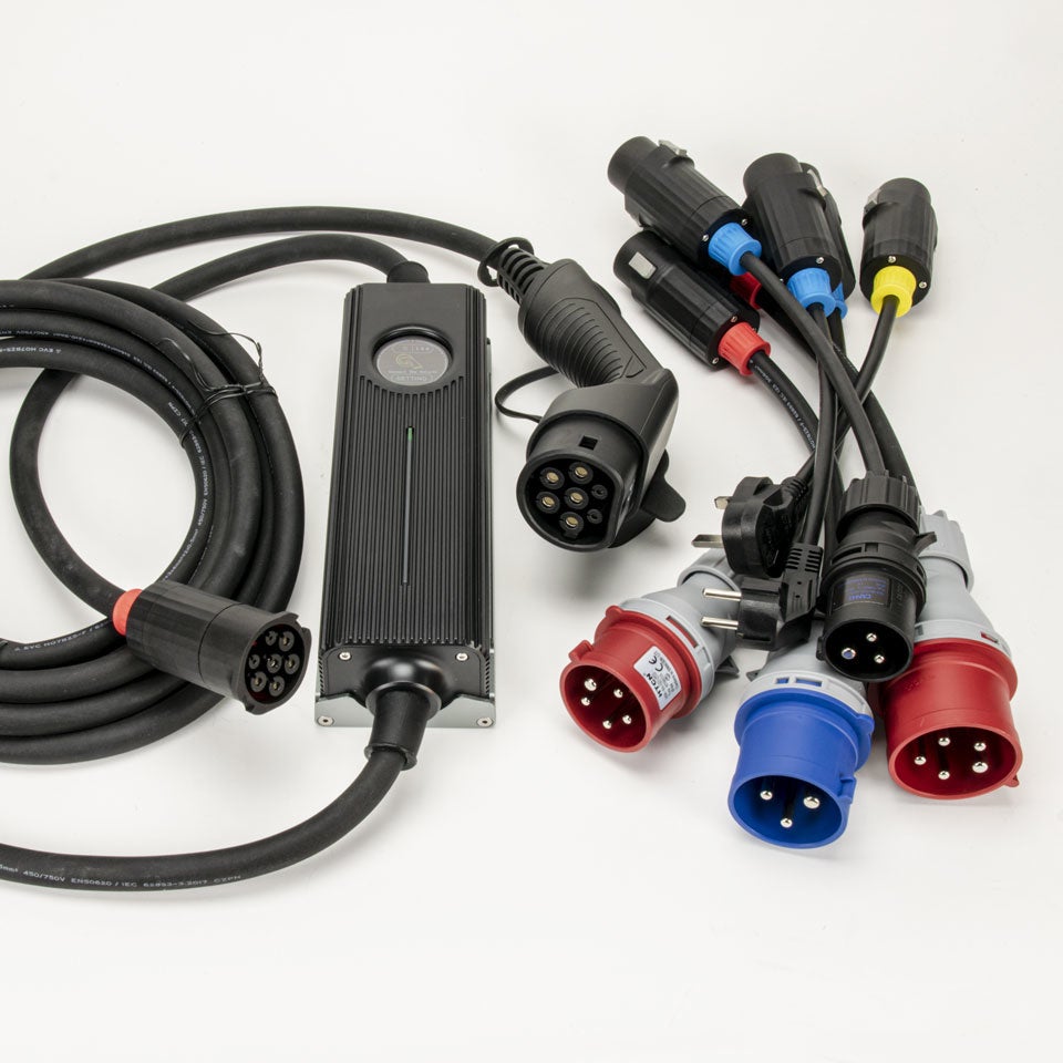 MENNEKES- Câble de recharge voiture électrique Type 2 TRI Mode 3 32A, 7,5M