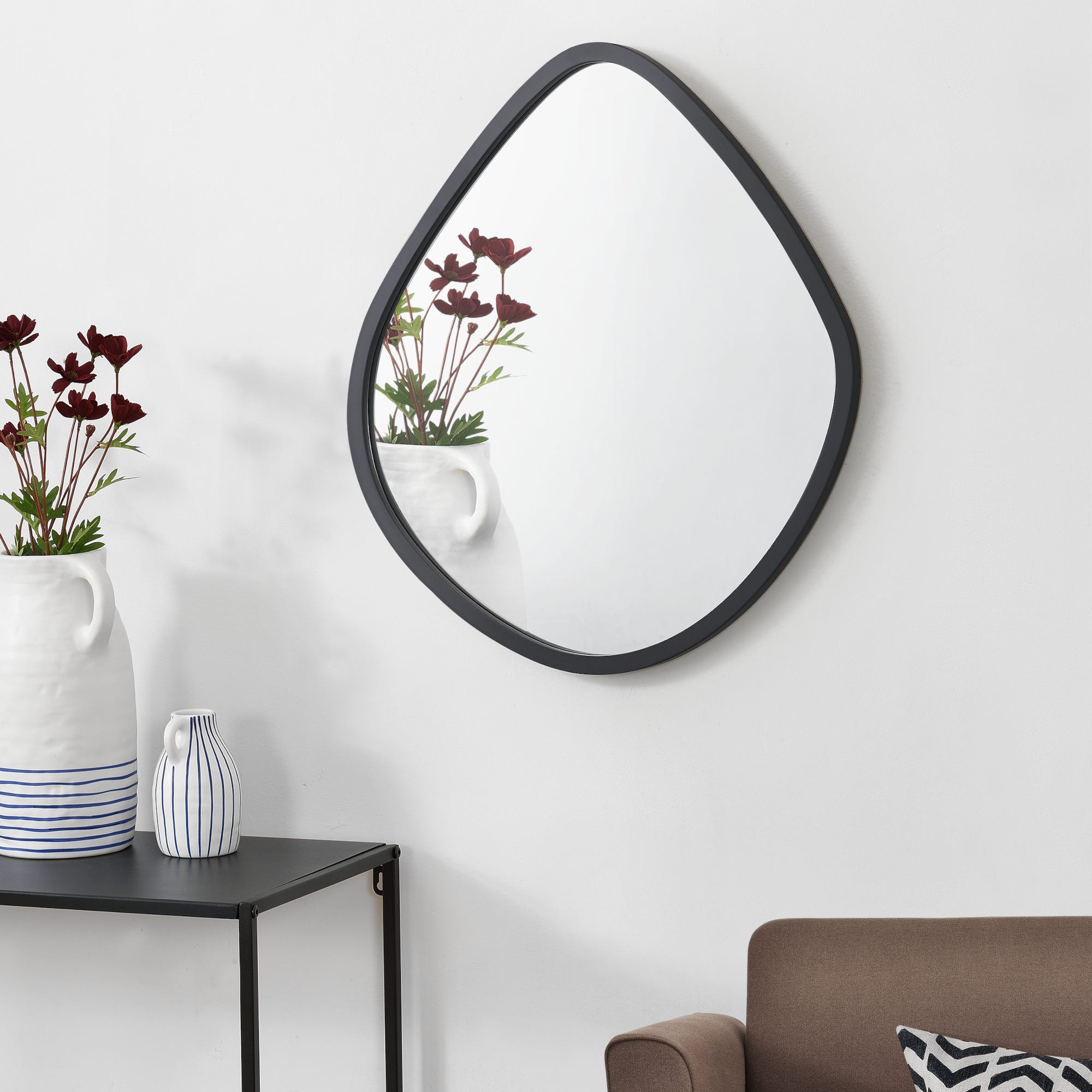 Specchio da Parete 'Galatone' Forma Irregolare (AxL) 64 x 60 cm