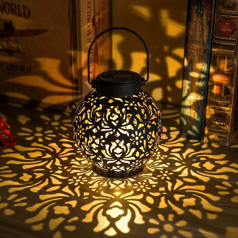 Lanterne solaire LED en métal, lanterne creuse suspendue pour l'extérieur,  lampe de projection en forme de boule et de fleur de pivoine, étanche IP55