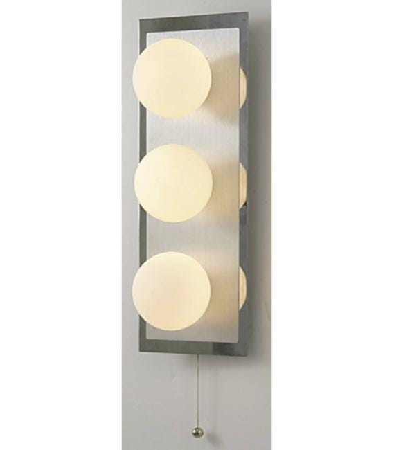 Applique murale IP44 Globe avec interrupteur à tirette 3 Ampoules In chrome  poli/verre opal