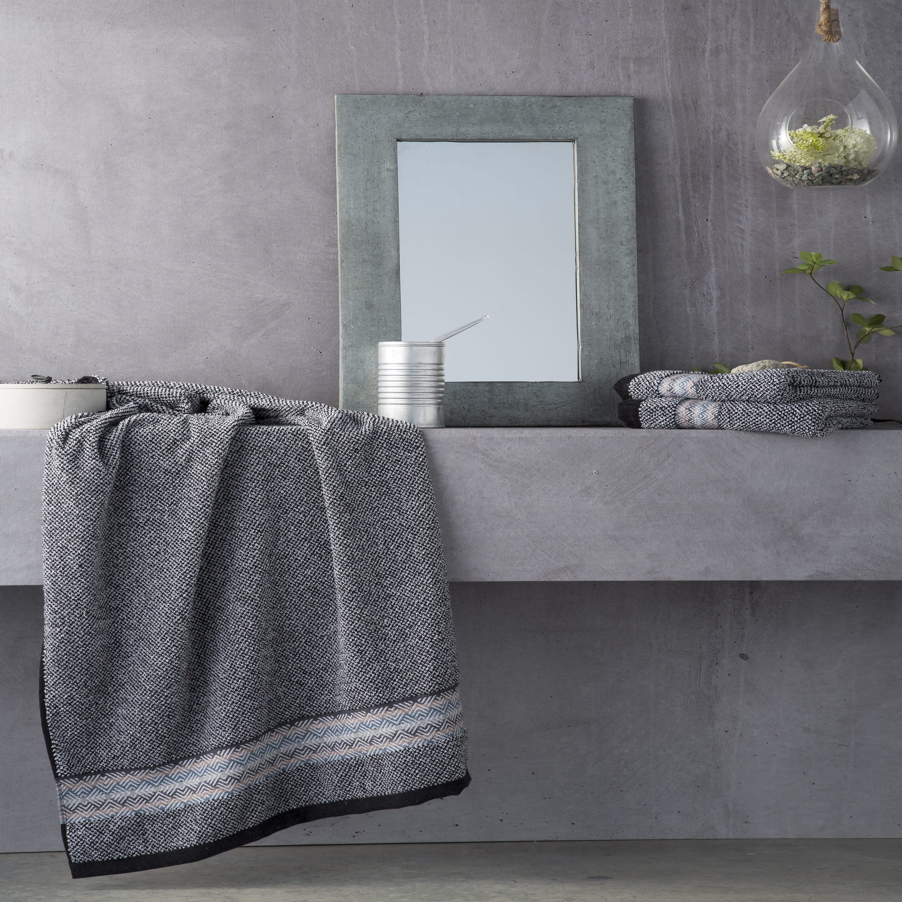 Set de ducha 3 toallas Adriatico Negro/Blanco jacquard de algodón 500  gramos