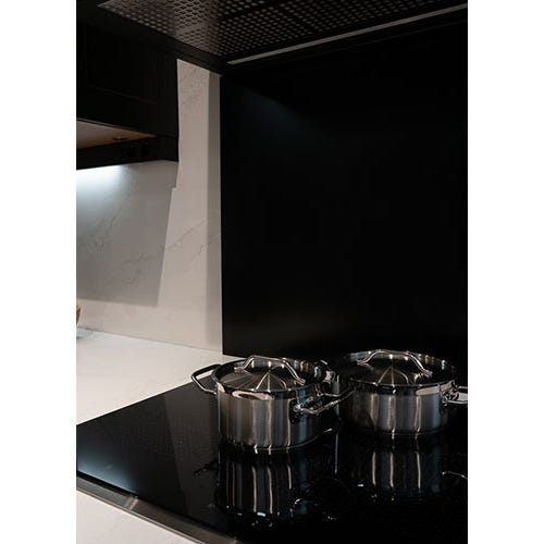 Panel antisalpicaduras de aluminio ignífugo satinado para cocina Negro  1000x200mm