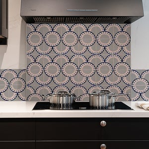 Las 6 cenefas adhesivas elegantes de Leroy Merlin que darán un toque de  estilo a tu cocina o baño (por menos de 18 €)