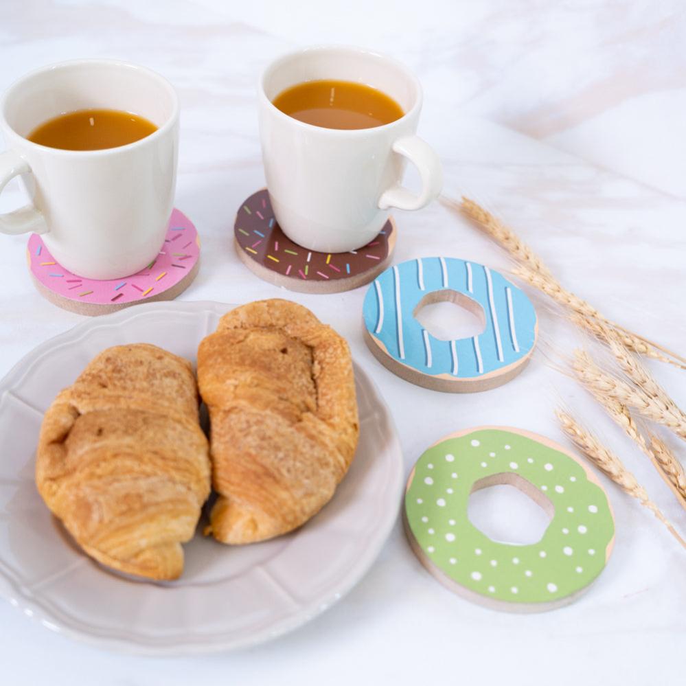 Sass & Belle - Set Di 6 Sottobicchieri In Legno Intagliato A Forma Di Gatto, Con Porta-sottobicchieri Incluso