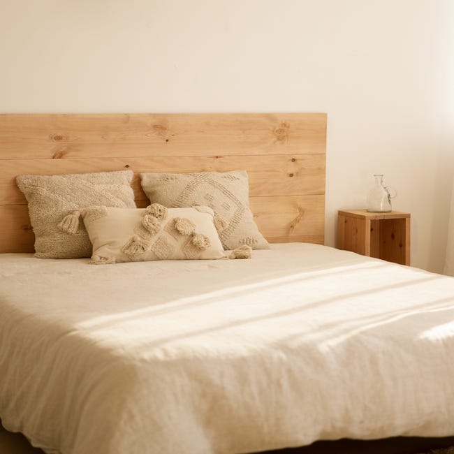 Cabecero de cama de madera maciza en tono roble medio de 160x80cm