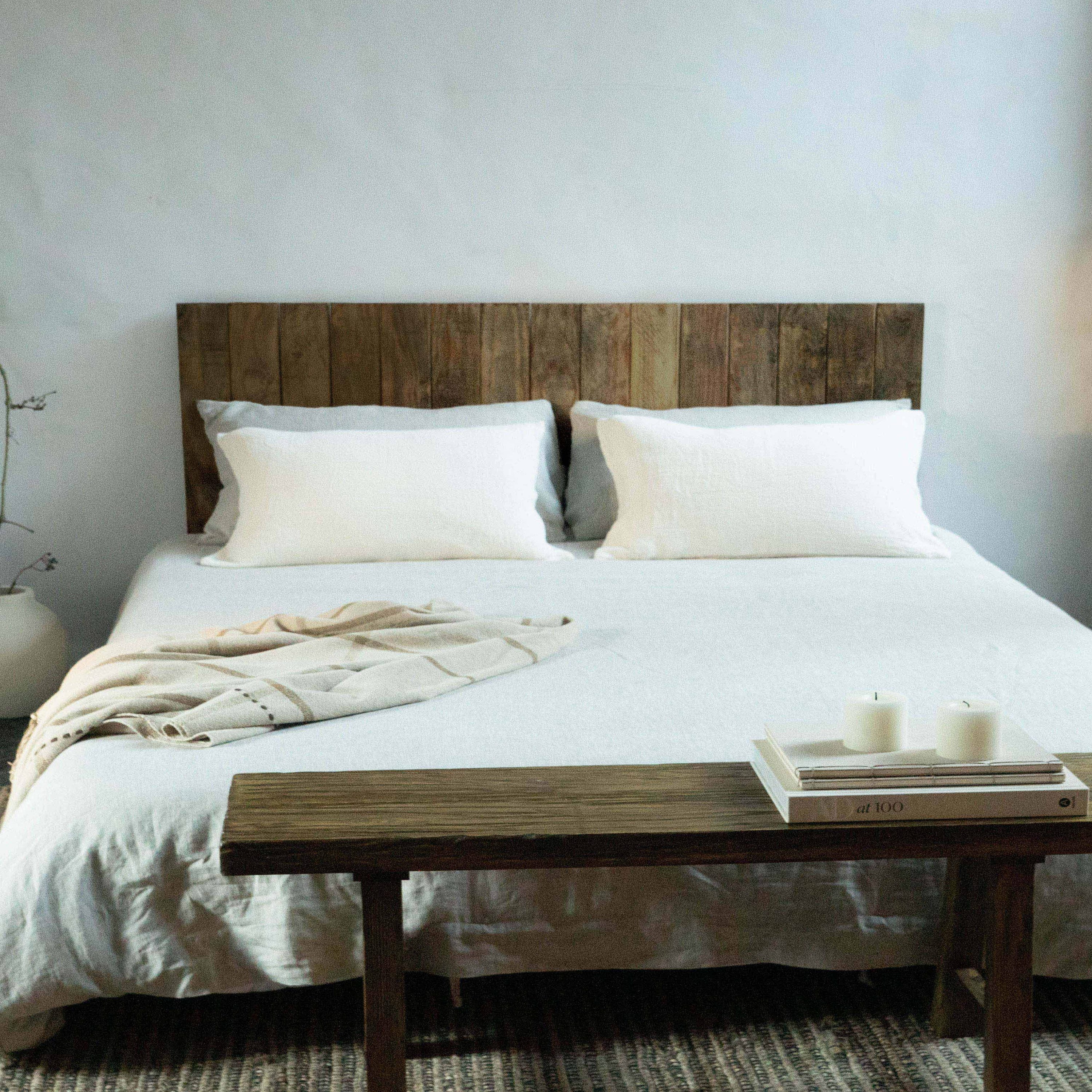 Cabecero de cama de madera maciza de color natural para cama de 135 cm Nala