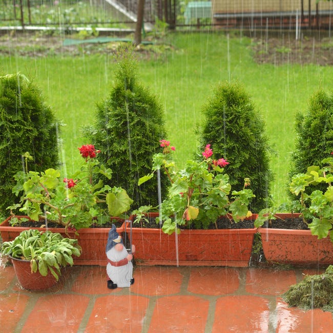 Relaxdays Pluviomètre nain de jardin, résistant, outil analogique, HxLxP:  18 x 8,5 x 8 cm