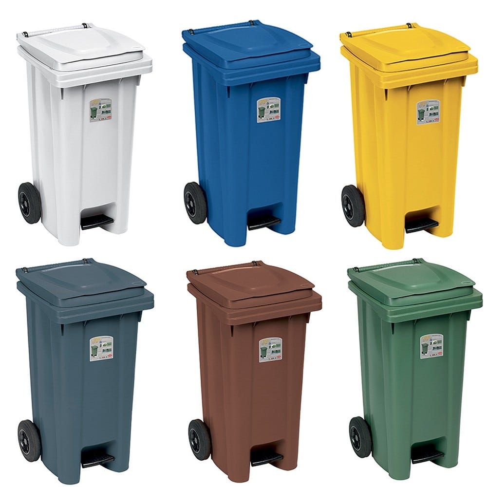 Bidoni della spazzatura colorati con riciclaggio. contenitori per raccolta  differenziata.