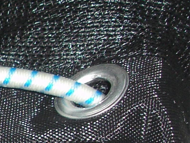 Cordino elastico rotondo con terminali in metallo, lunghezza 250mm Cordino elastico rotondo con terminali in metallo, lunghezza 250mm