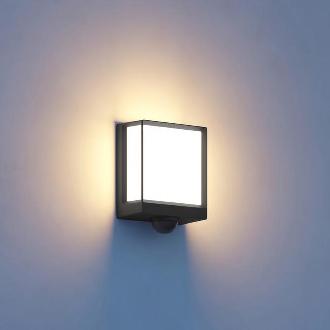 Applique extérieure LED Cuando - Avec détecteur de mouvement - Découvrez  Luminaires d'extérieur