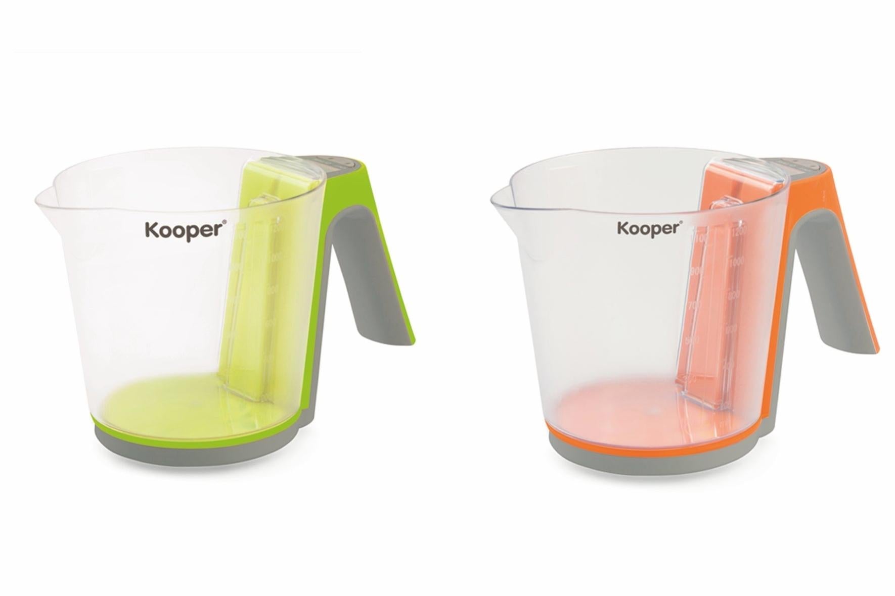 BROCCA GRADUATA 2 LITRI IN PLASTICA CON MANICO E BECCO