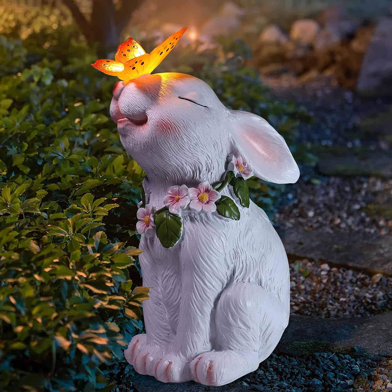 Statue de lapin décorative avec lumières solaires changeantes en