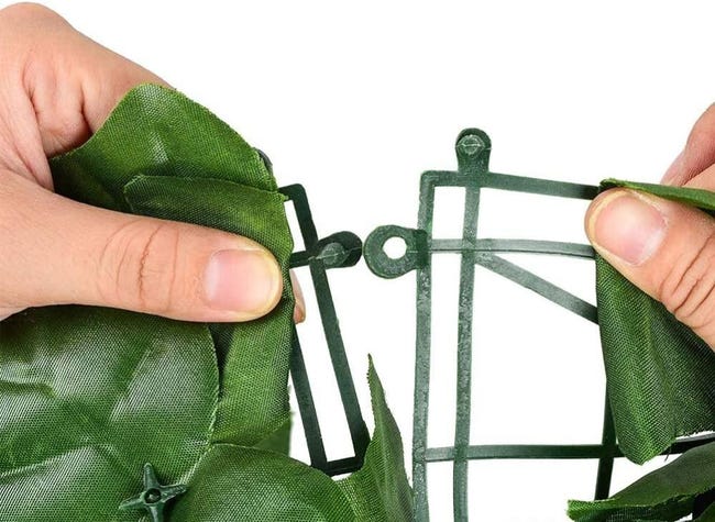 Siepe Artificiale BAKAJI - Rotolo 1.5x3 Metri Con Edera Finta Per Privacy Da Balcone E Giardino - Foto 4