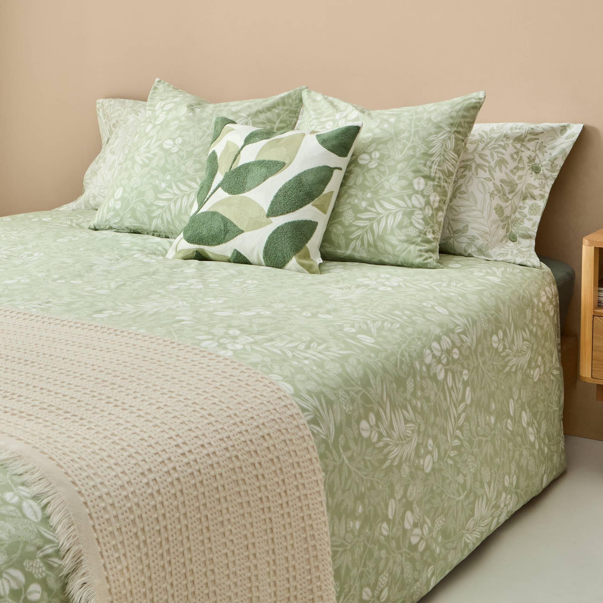 Funda n rdica reversible hojas 150x220 Leroy Merlin