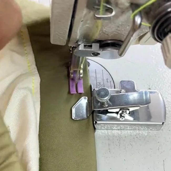 Meuble de couture pour machine à coudre et surjeteuse | Couleur Chêne clair
