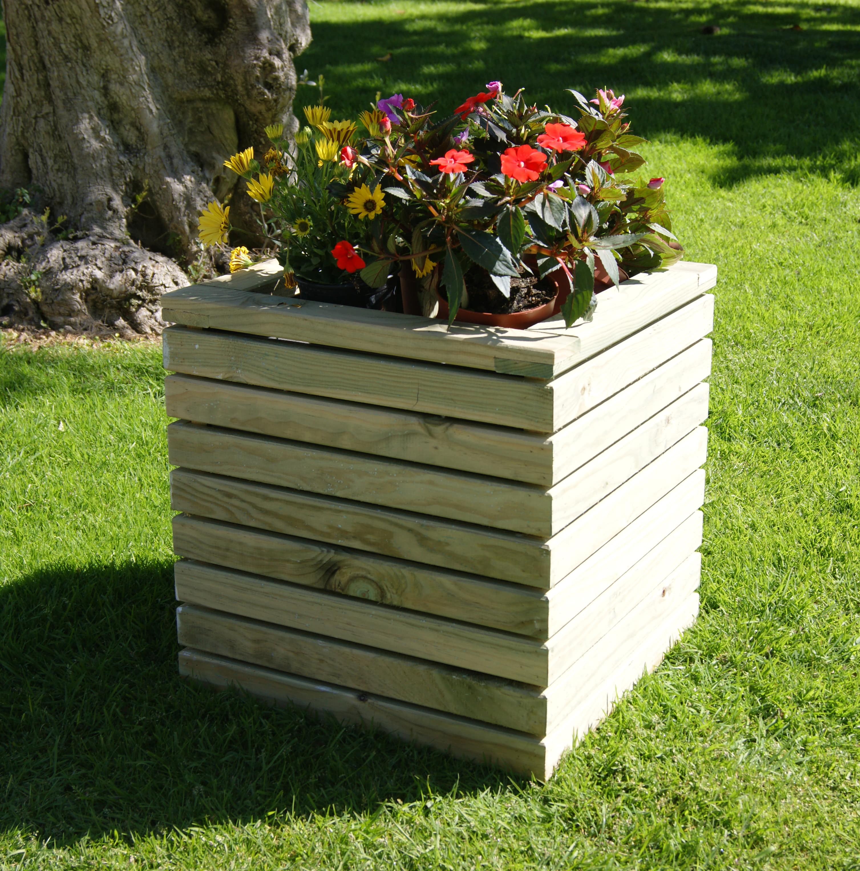 Jardineras Maceteros gama LUXE VIDAHUERTO 60x60x64 cm, madera de pino para  exterior, Ideales para realizar composiciones.