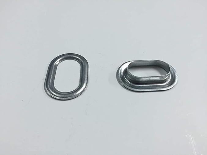 Coppia occhielli ovali in metallo anti ruggine 42 x 22 mm