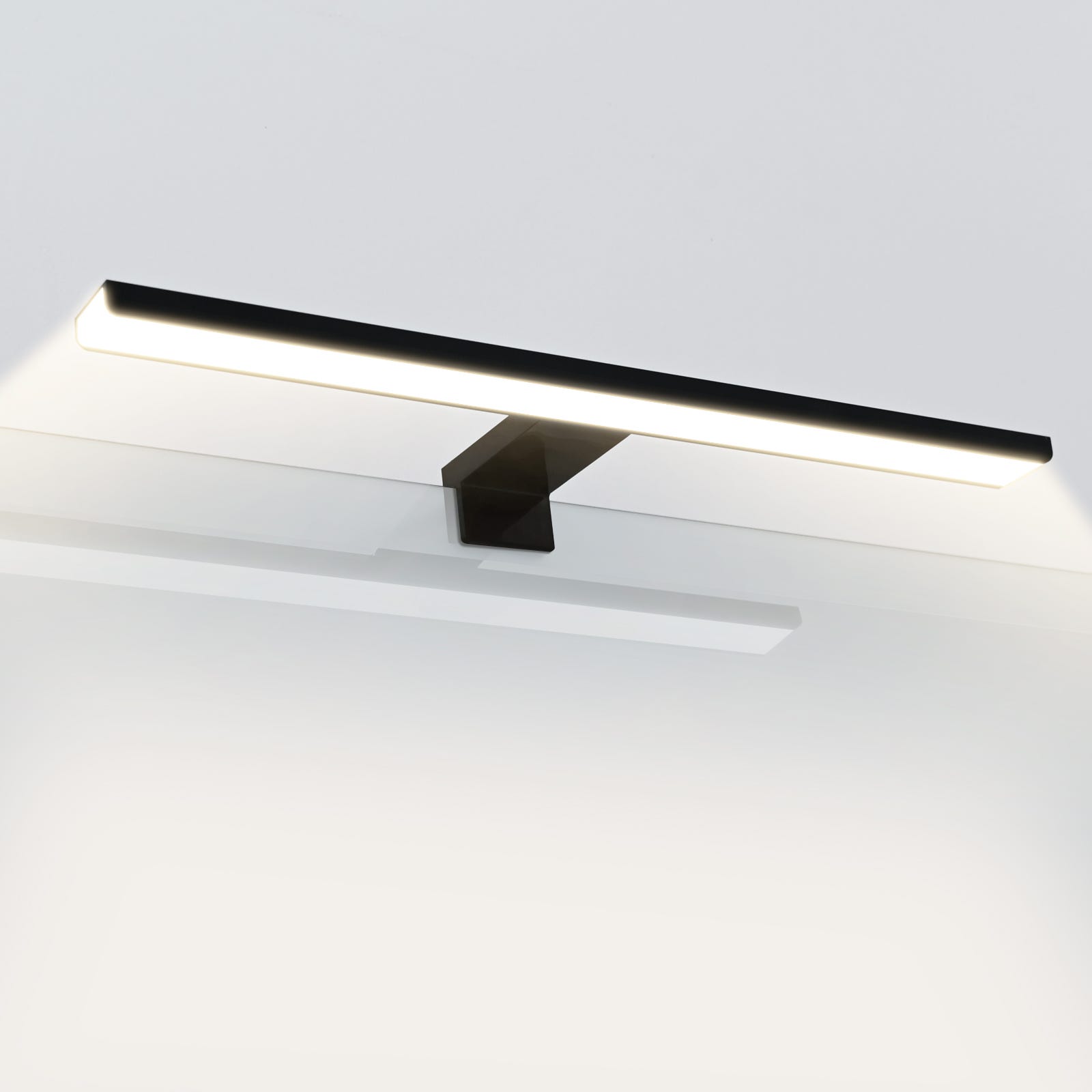 EMKE Lampe à LED pour Miroir de Salle de Bain Rotatif de 200°Noir Lampe  pour Miroir Eclairage Lumière Froide 6500K(L:40cm)