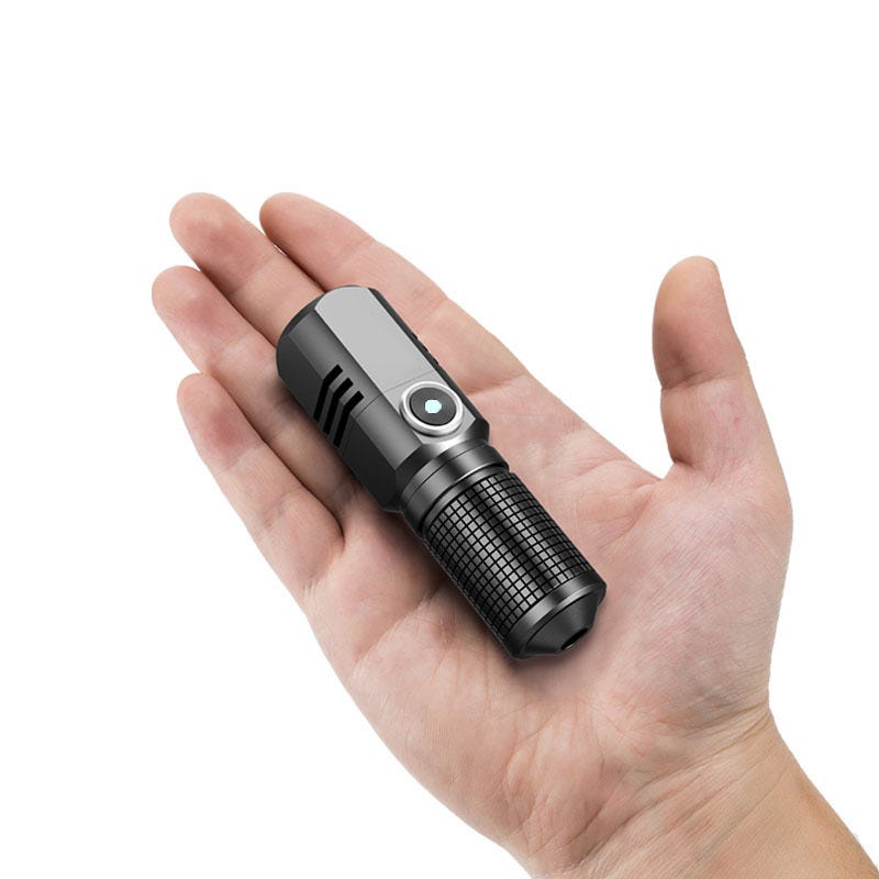 Mini lampe de poche Rechargeable P50 LED USB C, lampe de poche Zoomable,  peut être éteinte en un seul clic, chargement par câble Tyep C