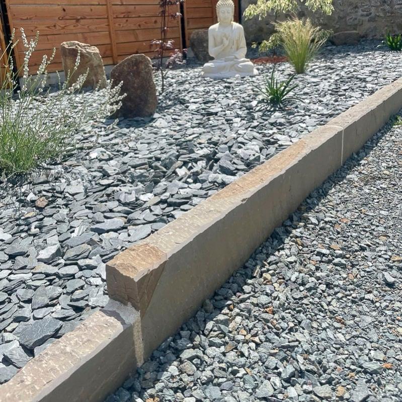 Bordure en Grès Brun 100x20 Épaisseur 7 à 9 cm (vendu à la pièce