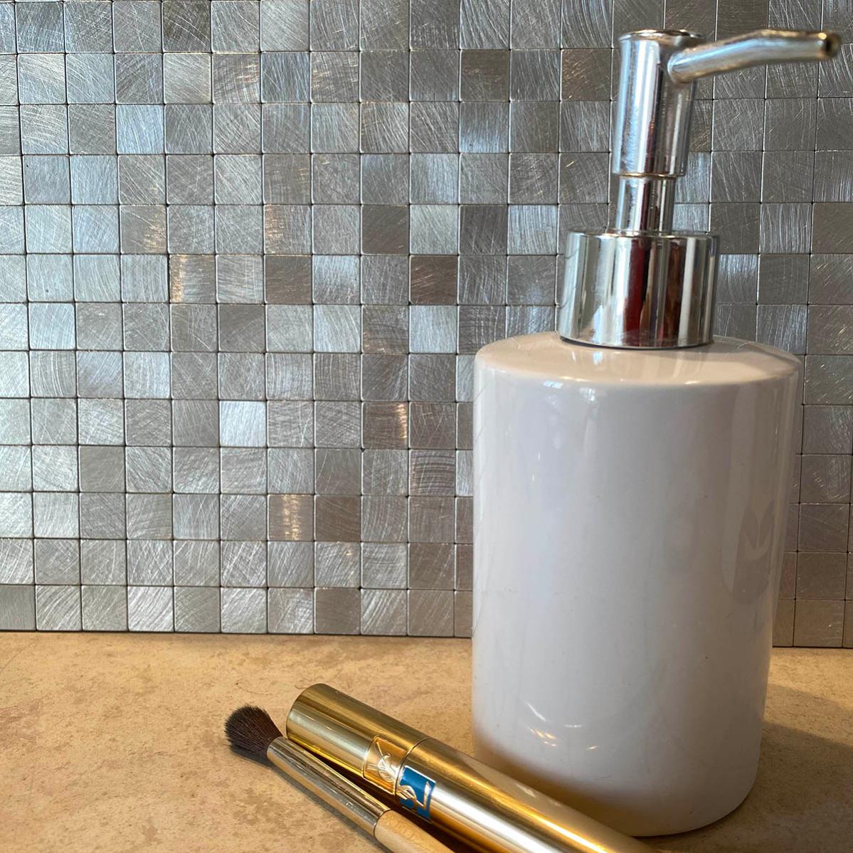 OASIS Lettera M In Alluminio - Confezione Da 10 Pezzi, Altezza 4 Cm - Decorazioni E Personalizzazioni