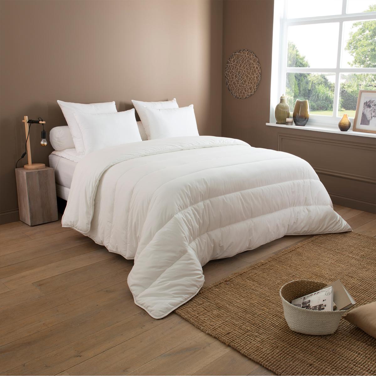 Couette Légère Anti Insectes - 2 Personnes 220 X 240 - Spécial Été - Mortreux - Couette