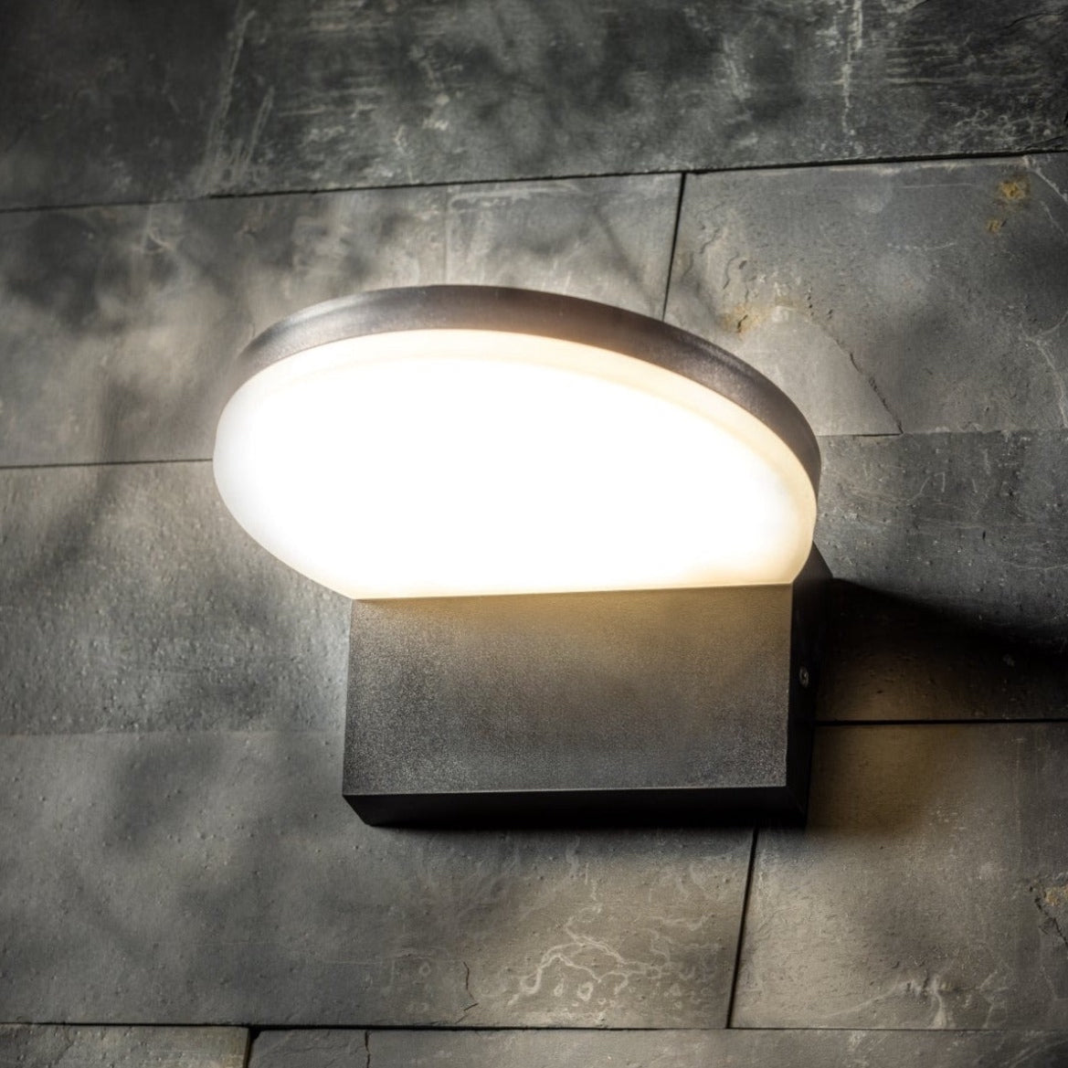 CGC Lighting AUBREY aplique de pared LED curvado negro 4000k blanco