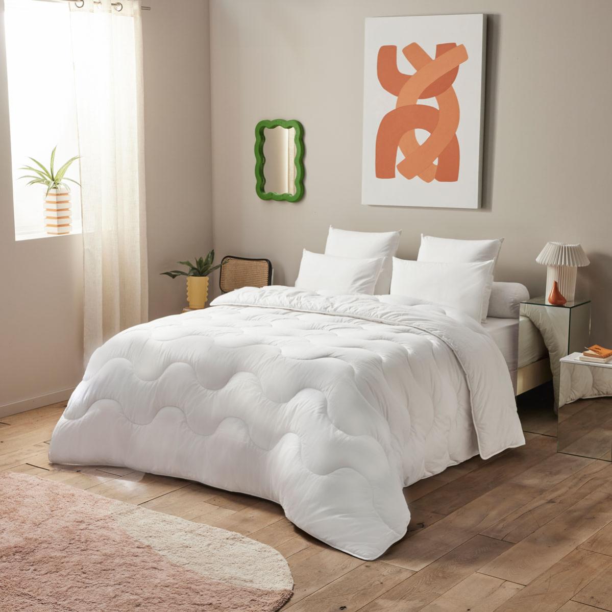 Couette blanc chaude 200x200 cm DODO à Prix