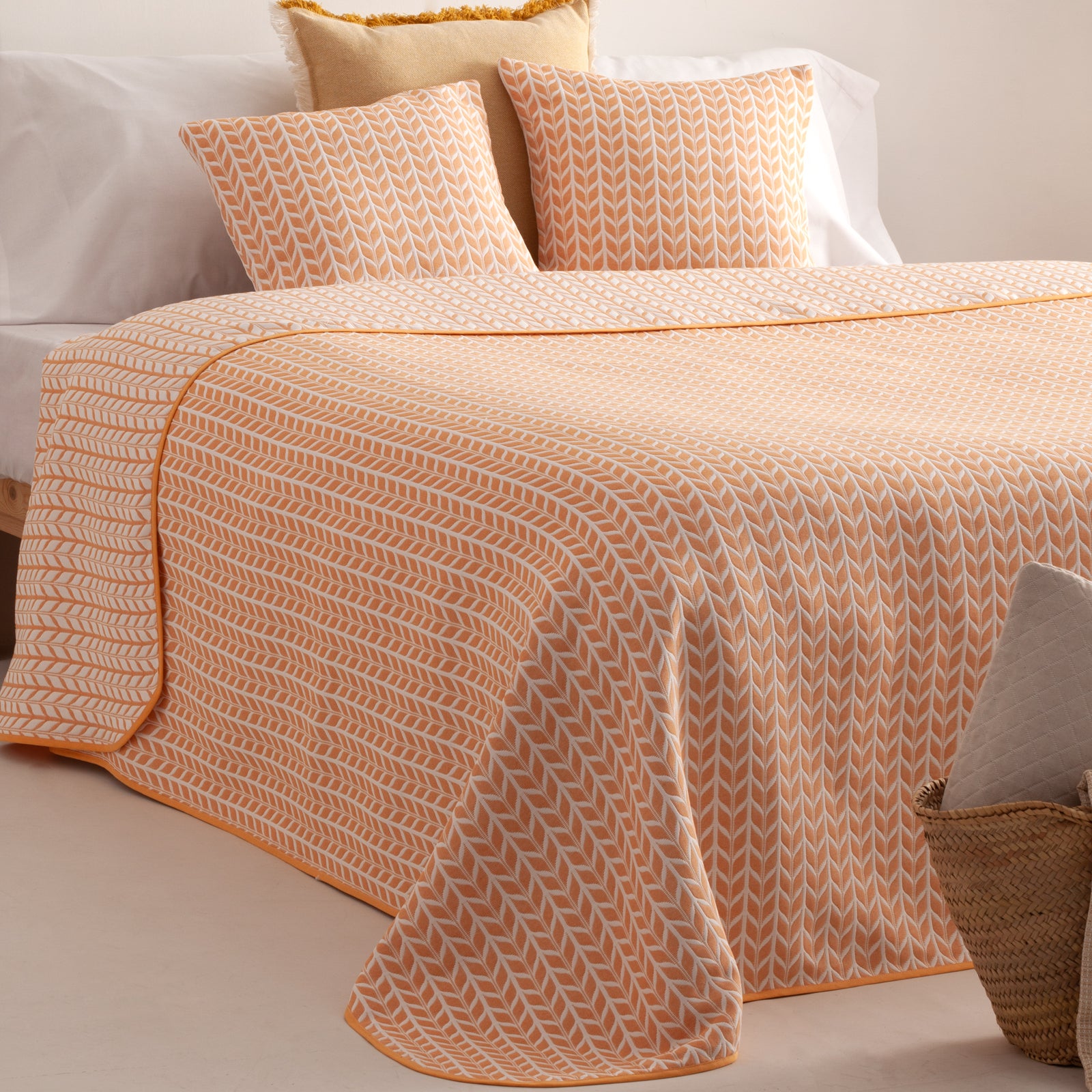 Colcha cama 105 cm ligera entretiempo primavera verano brisela jacquard algodón transpirable, 200x270 cm, color yema