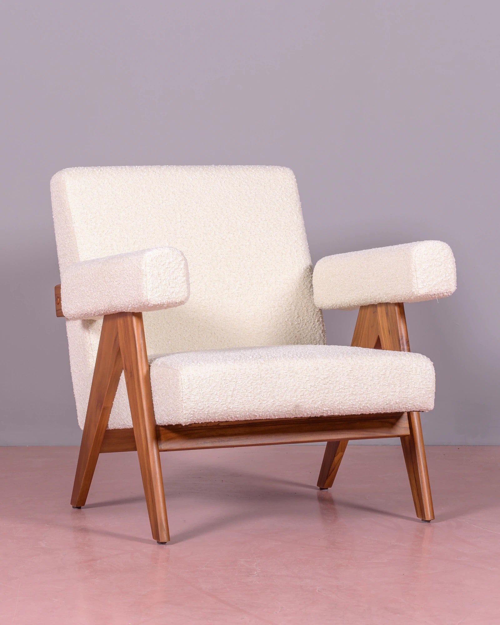 Sillón rústico en madera de teca maciza y tapizado en bouclé - compass - nest dream - blanco