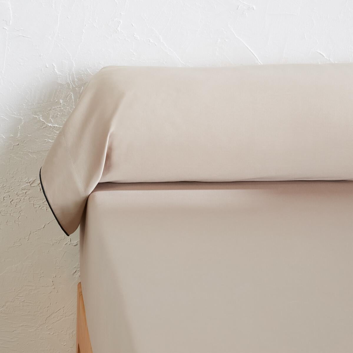 Taie de traversin satin de coton lavé, Victor uni - Cèdre - 85 x 185 cm