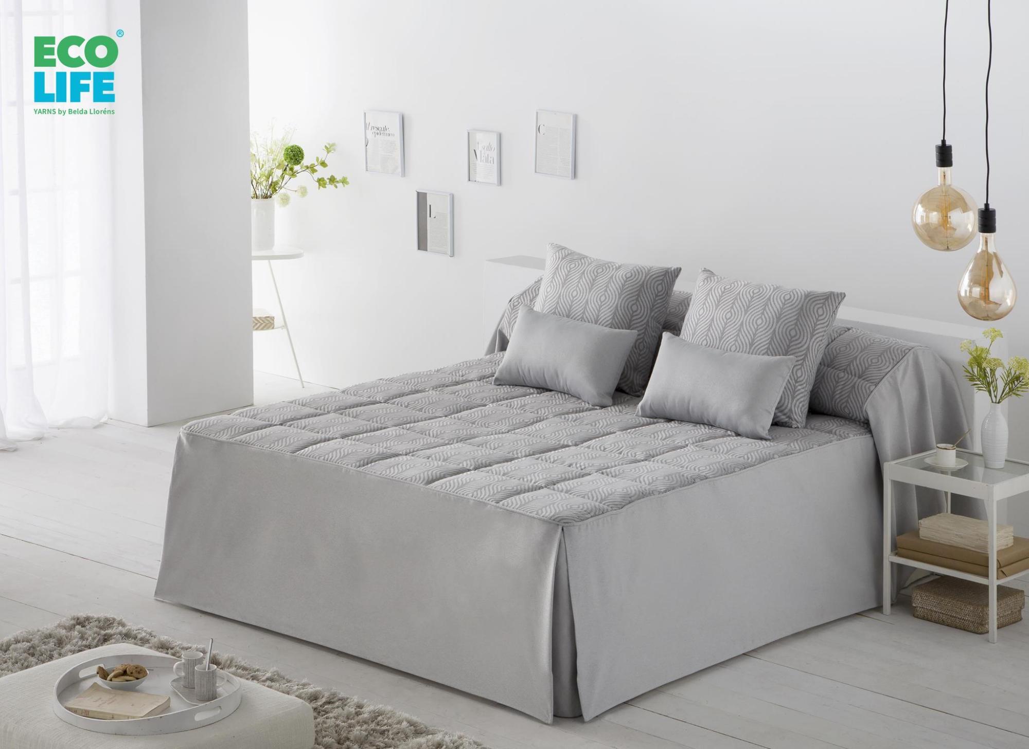 Colcha edredón con volante y relleno 250 gr kim gris para cama de 180 cm