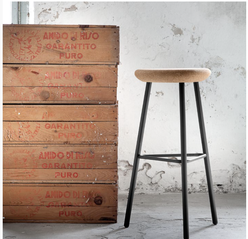 Sgabello Pick Domitalia in metallo e sughero vino spumante bar