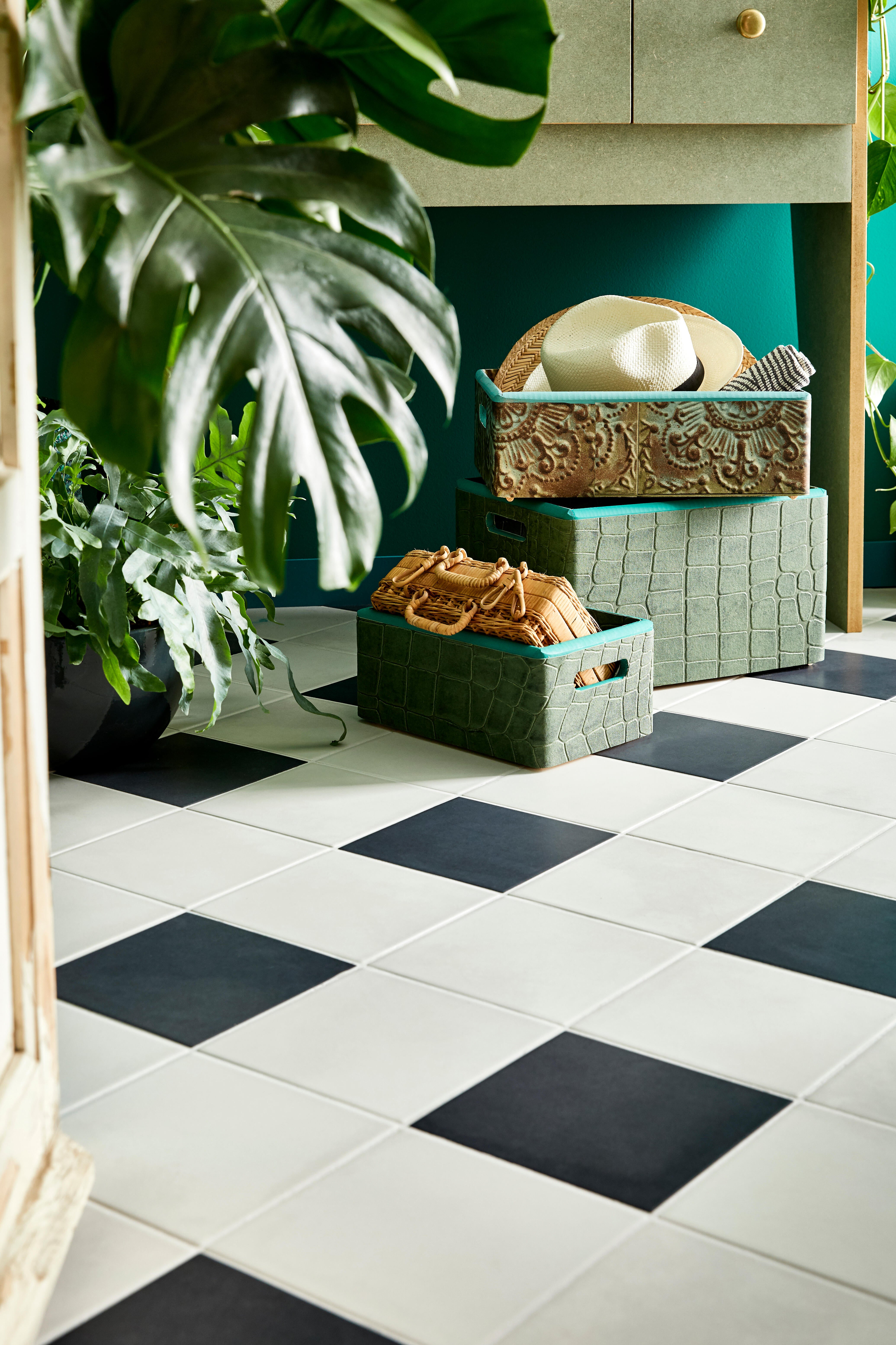 Piastrella da pavimento e rivestimento interno 20 x 20 cm Sp. 8.2 mm Gatsby in gres porcellanato smaltato nero opaco traffico medio forte (pei 3/5) 1.42 mq - 5