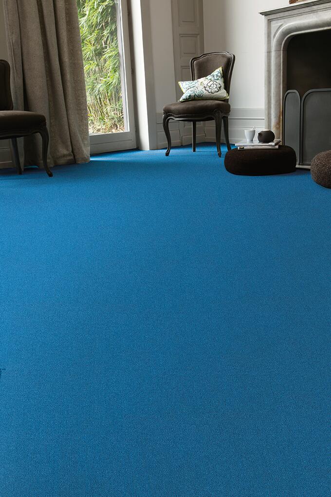 Moquette velours ras cercle bleu, Les best 2 165, rouleau l.4 m - 2