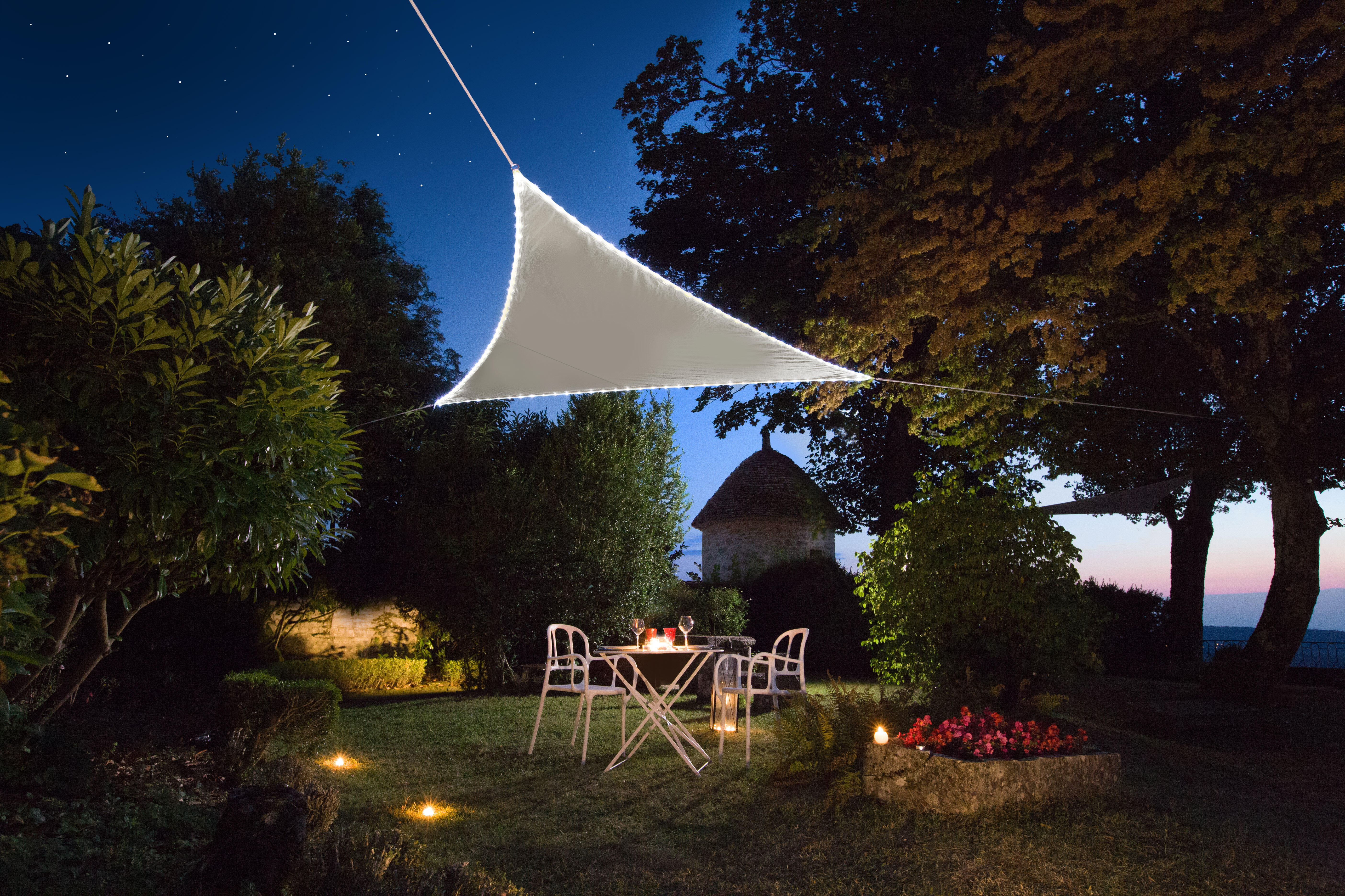 Voile d'ombrage triangulaire avec leds solaires VSL360 taupe L.360 x l.360 cm - 2