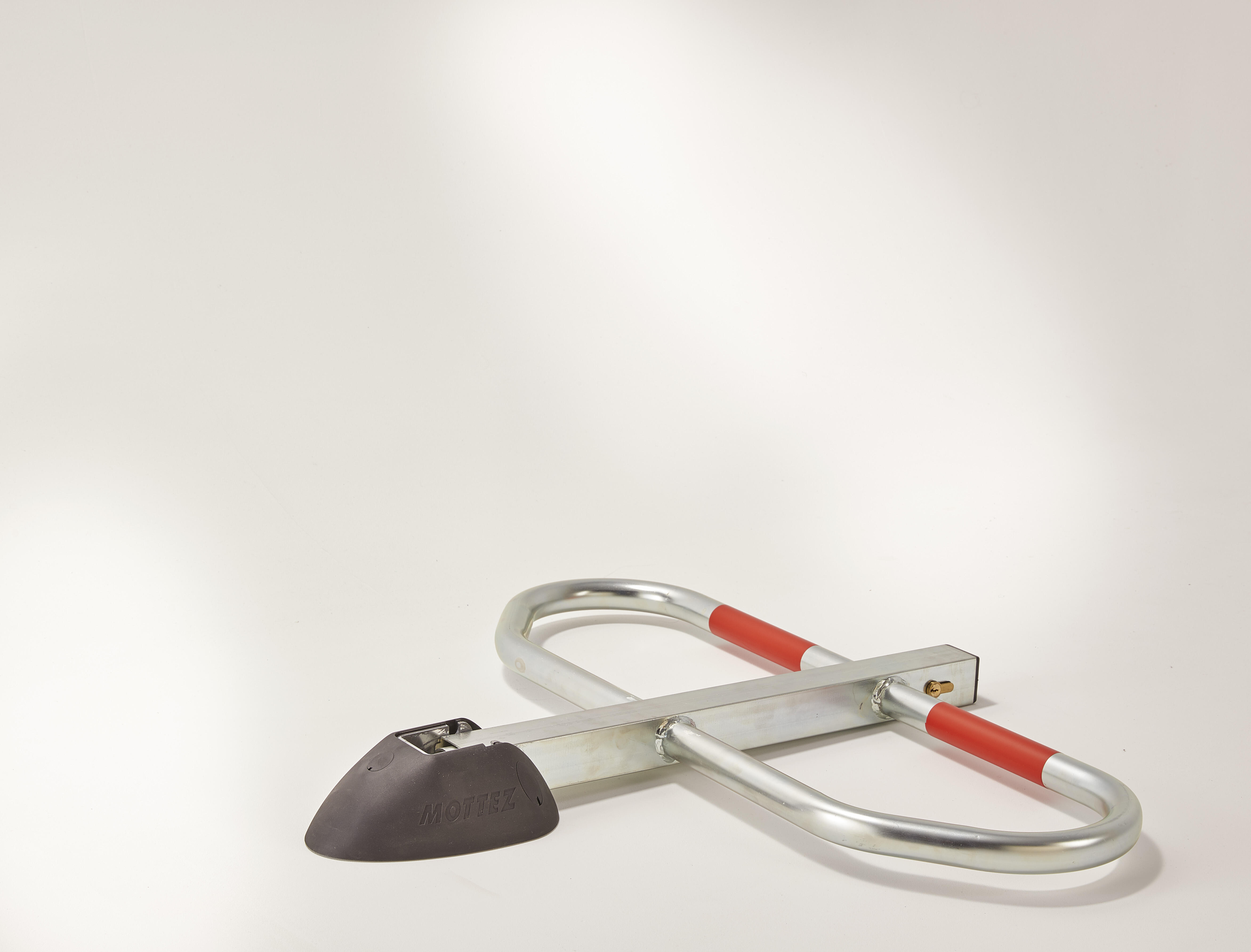 Barrière de parking pied central design avec arceaux MOTTEZ, argent - 4