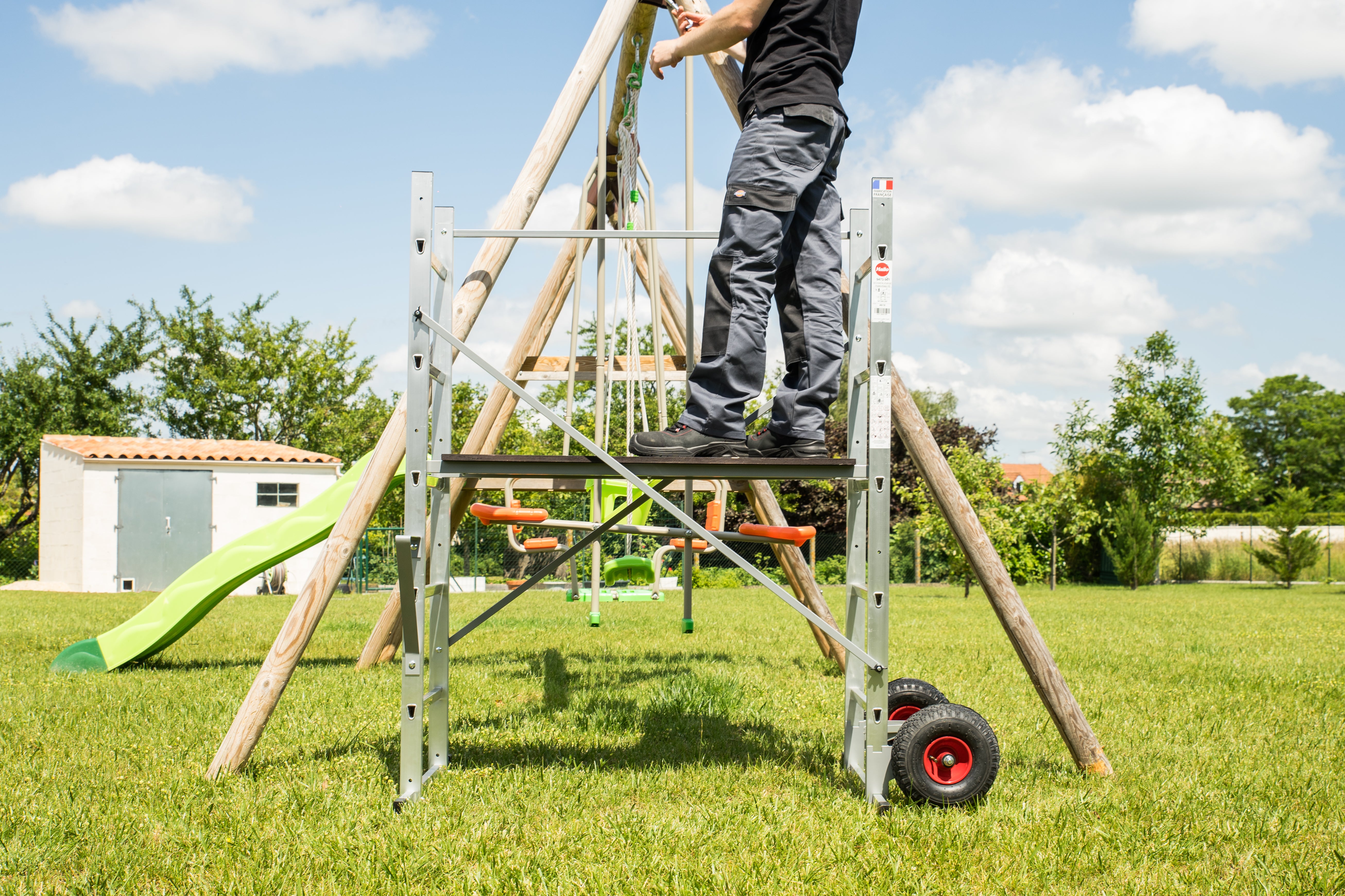 Echafaudage aluminium jardin avec roue HAILO hauteur de travail 3 m - 5