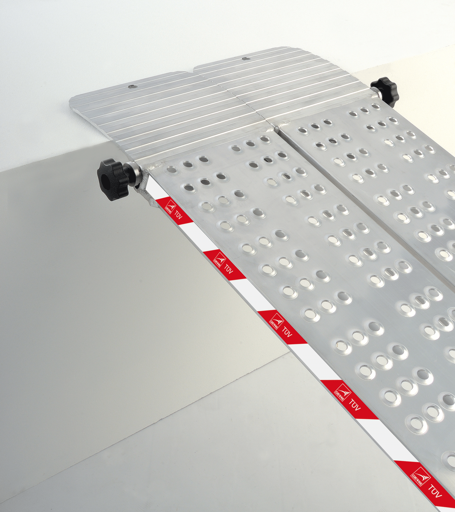 Rampe en aluminium pliable 2.5 m GIERRE - 2