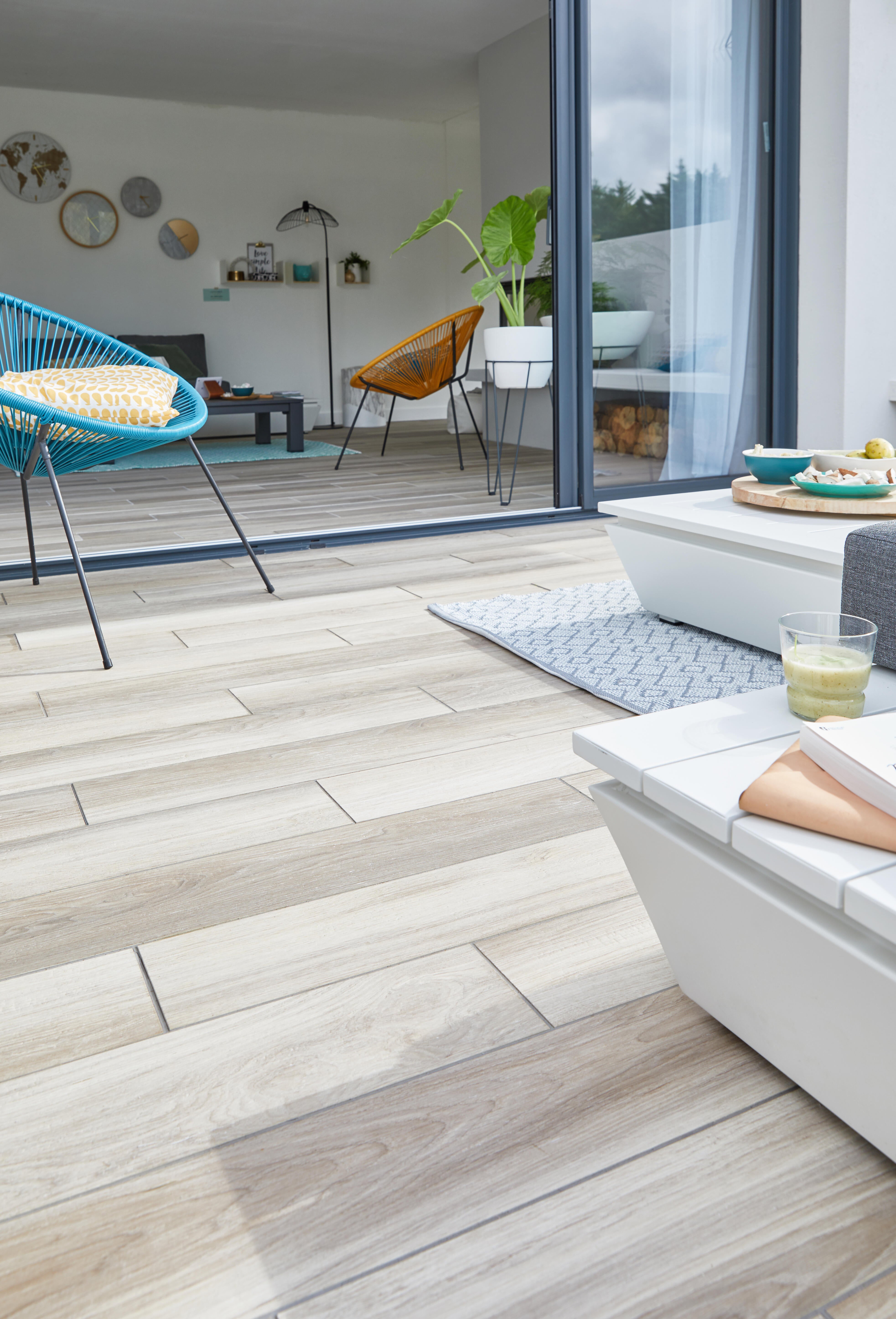 Un Carrelage Aspect Bois Pour Donner Du Cachet Votre Pi ce Leroy Merlin