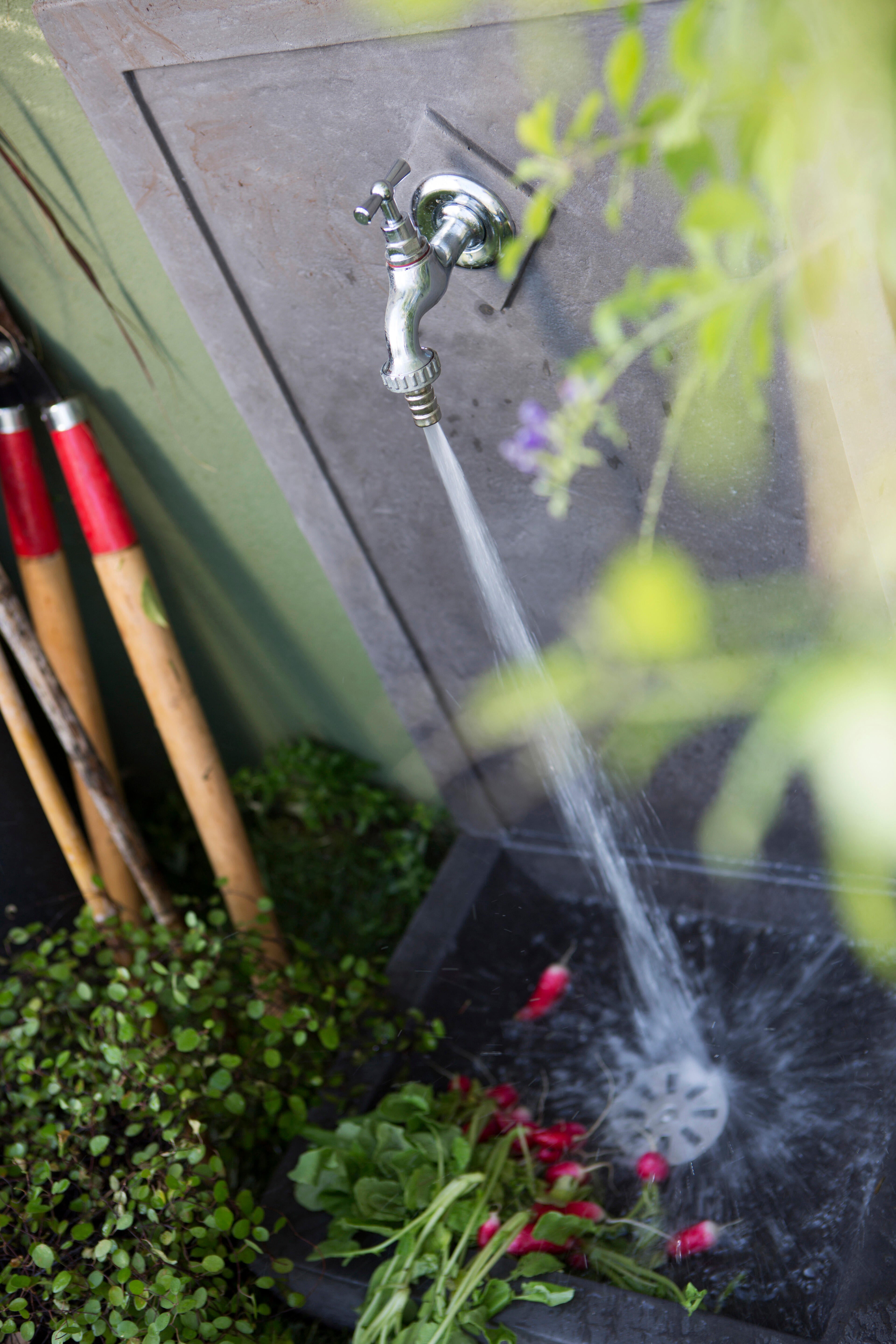 Fontaine de jardin en pierre reconstituée gris Avalon - 6