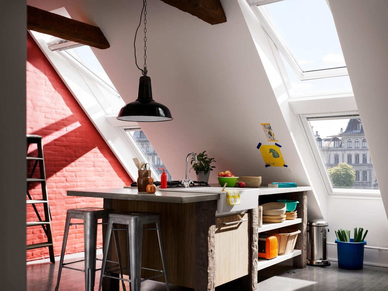 VELUX 114 x 118 Confort EverFinish polyuréthane blanc à rotation GGU SK06 - 6
