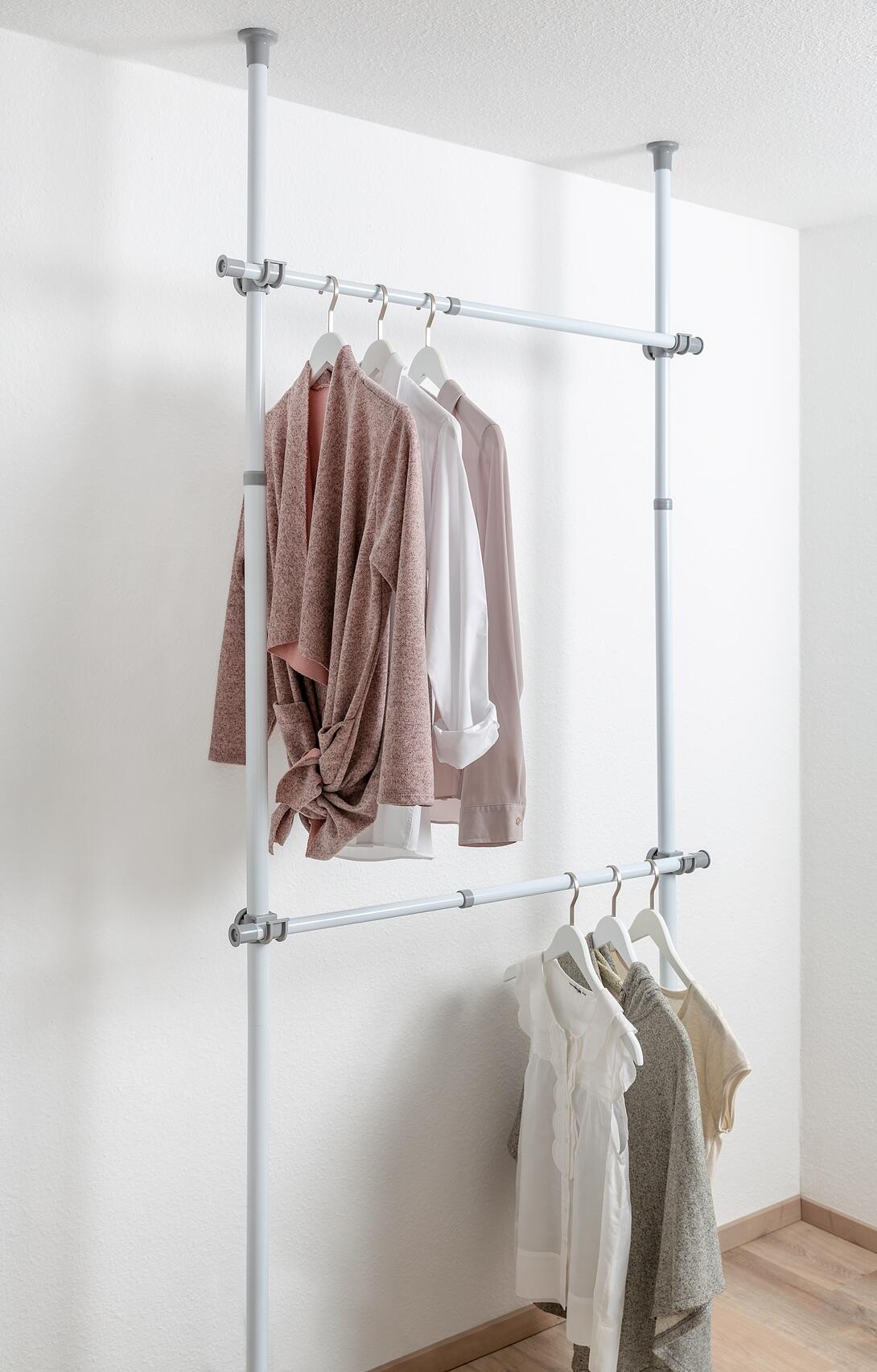 Porte vêtement 2 bras avec bras cascades tube carré chrome
