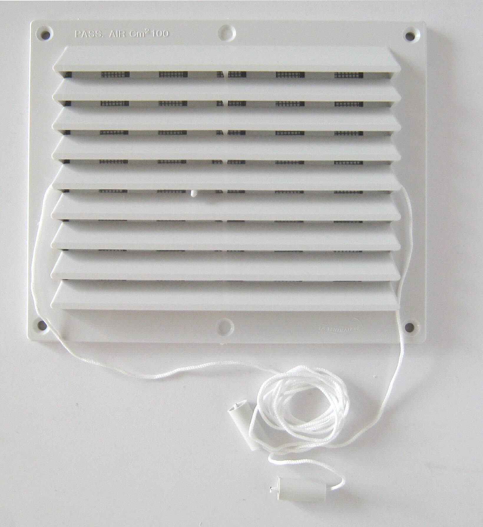 Grille de ventilation carrée pvc l.17.5 x L.14.6 cm FIRST PLAST | Leroy ...