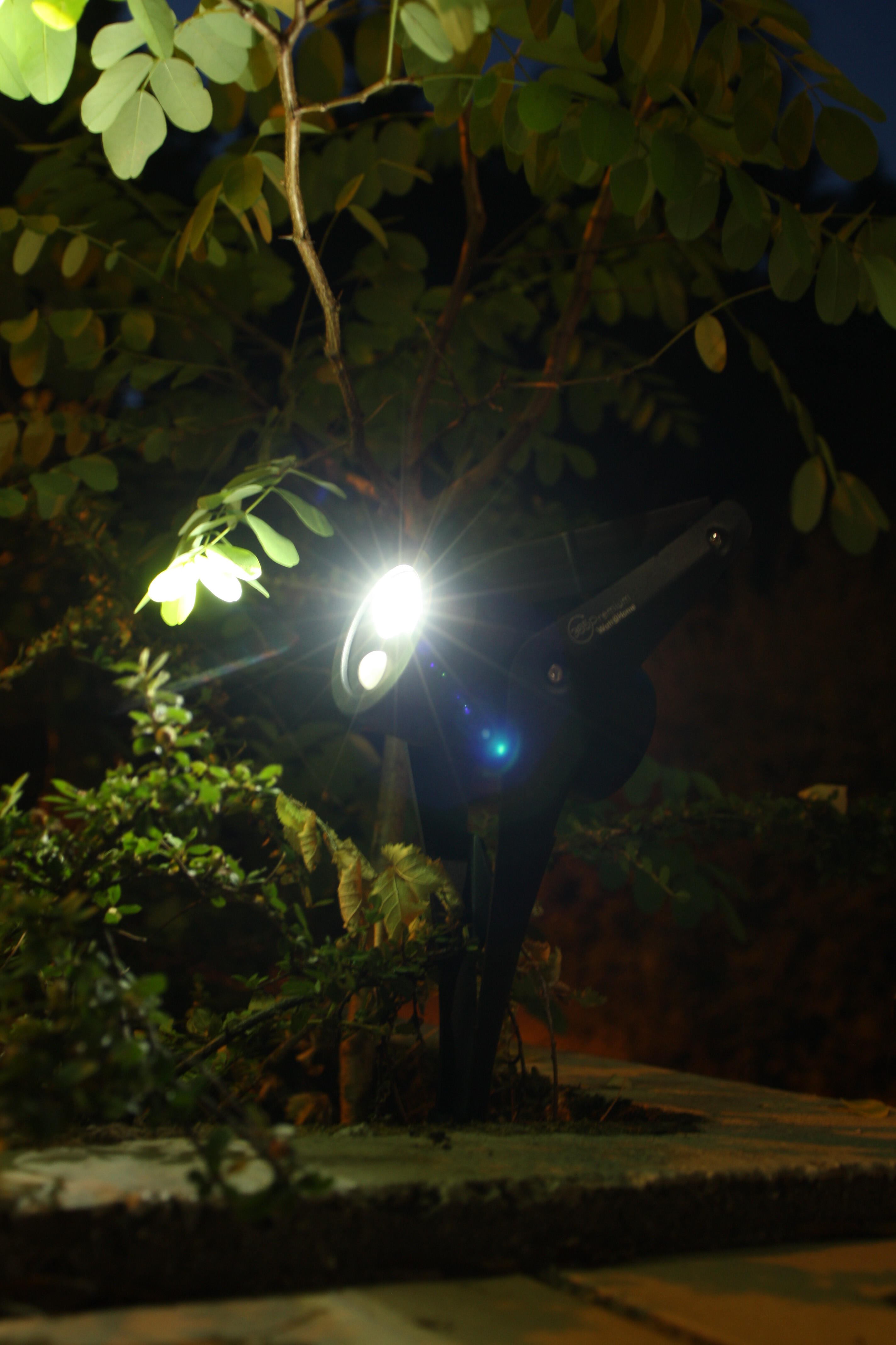 Spot à piquer solaire à détection 250 Lumen noir 365 Premium WATT & HOME - 2