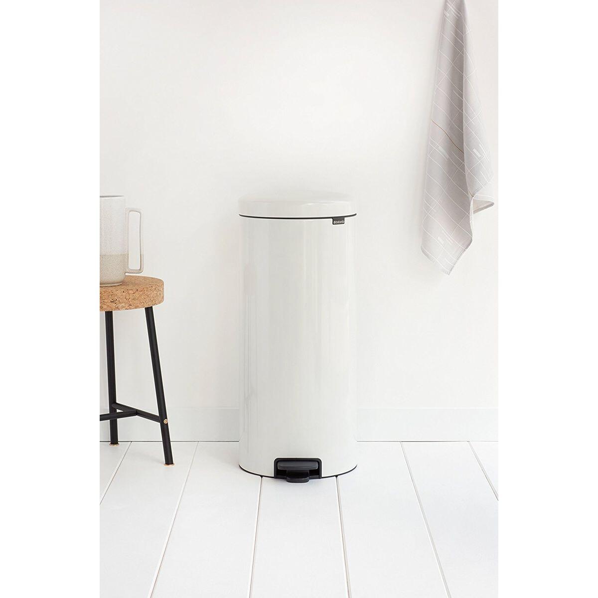 Poubelle de cuisine 30L à pédale BRABANTIA New icon acier blanc - 2