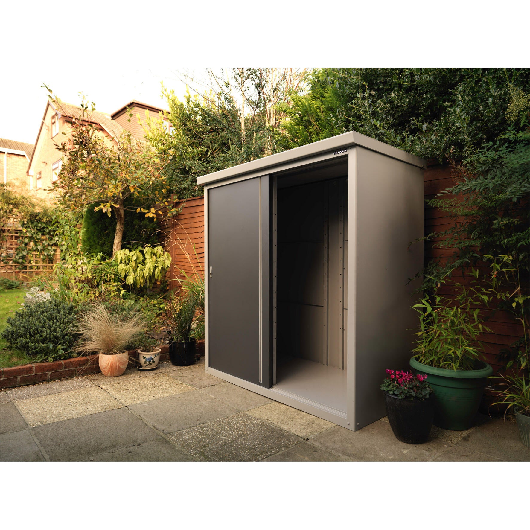 Armoire de jardin métal Guardian gris, l.176 x H.186.5 x P.98 cm - 9