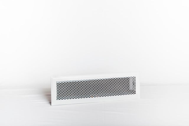 Grille de décompression acier laqué époxy DEVAUX, l.19.5 cm x H.6 cm