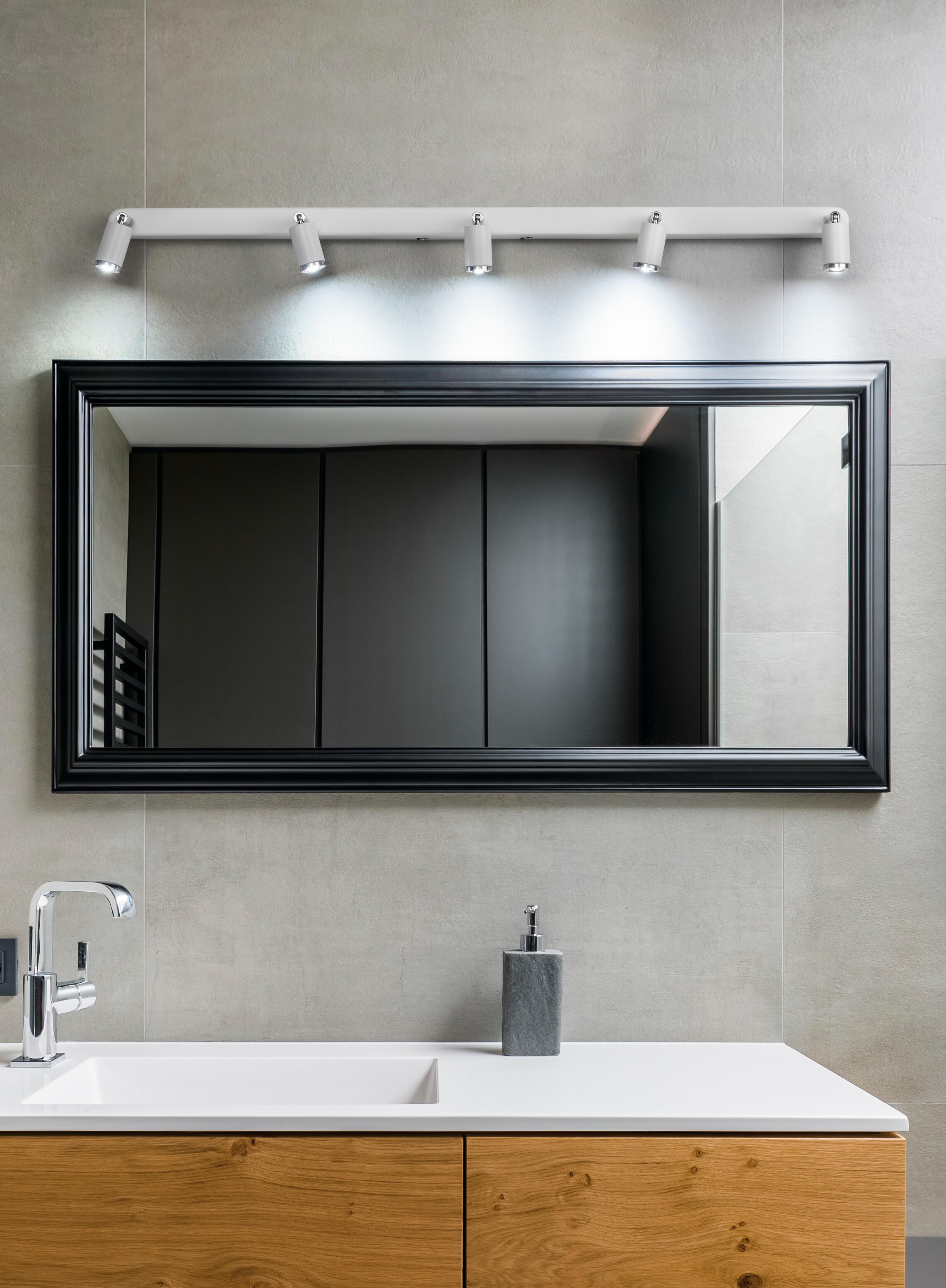 Rampe 5 spots LED salle de bain Tivoli, 2500 lumens blanc neutre, blanc Lumiplus - 5